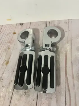 Acc-2146hl02701-2f Acc Chrome Highway Foot Pegs Pedals Footrest Crash Bar For Harley Touring Motorcycle