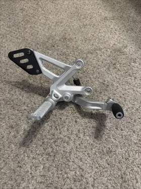 2b003300 Aprilia 2017 Rsv4 Rr Right Rearset Brake Pedal Foot Peg Rest Bracket