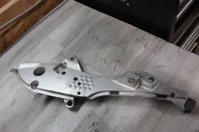 2335898 Bmw 2004 R1150rt Abs Right Foot Peg Bracket Mount