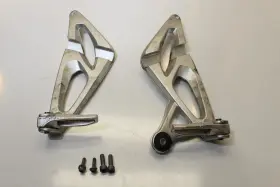 46717660169 Bmw 2006 K1200 Rear Back Passenger Foot Rests Pegs Steps Set Pair 46717660169 Bmw 2006 K1200 Rear Back Passenger Foot Rests Pegs Steps Set Pair