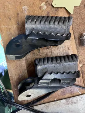 46717701200-1 Bmw 08-16 F800 Gs F700 Front Foot Pegs