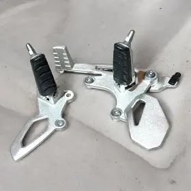 46719457888 Bmw 2023 20-24 R Ninet Pure R9t Foot Rest Peg Bracket Left And Right Oem