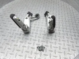 7688779 Bmw 2005 05-06 R1200st R1200 Rear Passenger Foot Pegs Set Left Right