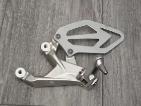 7728307-01 Bmw 2015-2018 S1000rr Lh Front Footrest Rest Peg Motorcycle Bike Part