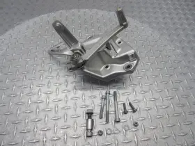 8527864 Bmw 2016 15-18 F800 F800r Front Right Rearset Brake Pedal Foot Peg Rest Bracket