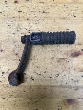 68-4803 Bsa A65 A50 Right Hand Foot Peg 1962-1970 Lightning Thunderbolt