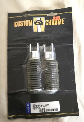 12992 Custom Chrome Rubber With Foot Peg Set