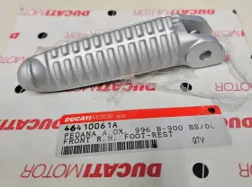 46410061a Ducati New Open Package Genuine Front Right Foot Peg 748 998 Monster 46410061a Ducati New Open Package Genuine Front Right Foot Peg 748 998 Monster
