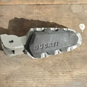 96211001aa Ducati Right Rh Offroad Footpeg 1504