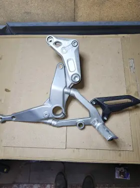 Kt82431861a Ducati Panigale 2012 1199 1299 Left Rear Set Peg Rest Suspension Mount Bracket
