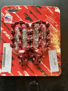 22-4-014rds Fastway Evo Air Motorcycle Foot Pegs Set Red New Sealed With Mount Kit