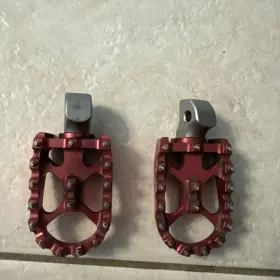 Fpeg-800-5 Flo Motorsports Fpeg-800 Moto Style Passenger Pegs Red M8 Softail