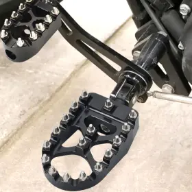 Hd01fr-01-bk Goldfire Black Motorcycle Pegs Cnc Wide Foot 360 Fat Footpegs