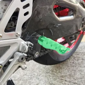 G4usfpfg49m40bkmccp218 Guidestaronline31 R-fight 40mm Extend Front Footpegs For Zx-6r 6rr Ninja 03-07 08 09 10