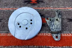 34447-52 Harley 34555-52 Ratchet Top Dust Shield Shift Lever Bracket Fl 52-79
