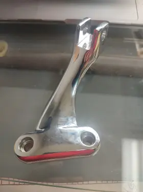 19aj-hd Harley-davidson Footpeg Bracket