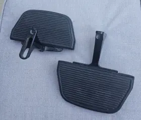 29570 Harley-davidson 97-23 Genuine Oem Touring Rear Passenger Floor Boards And Brackets
