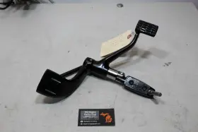 33133-06 Harley-davidson Sportster Xl883 1200 Right Gloss Black Mid Control Brake Footrest Peg Oem