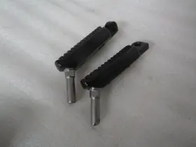 33135-07caz Harley-davidson Sportster Mid-control Foot Pegs With Wear Bars