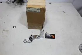 33697-93 Harley-davidson 93-02 Dyna Super Glide Oem Right Forward Control Footpeg Brakepedal Mount