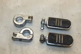 41767-05e Harley-davidson 2006 Road Glide Fltri Crash Bar Foot Rests Steps Pair