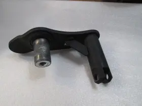 42507-89 Harley-davidson Oem Softail Custom Black Right Footpeg Footrest And Brake Bracket