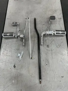 49080-03 Harley-davidson Oem Fxd 1993-2005 Dyna Forward Controls Footpegs Chrome Fxdl