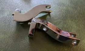 50198-97c Harley-davidson Hd Chrome Passenger Foot Peg Mounts Brackets For Touring 93-16