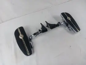 50363-05 Harley-davidson Genuine 05-up Flstn Aileron Rider Footboards