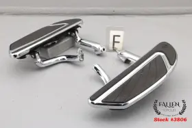 50500348 Harley-davidson 2016 Road Glide Cvo Ultra Driver Foot Board And Mount Set Airflow Chrome