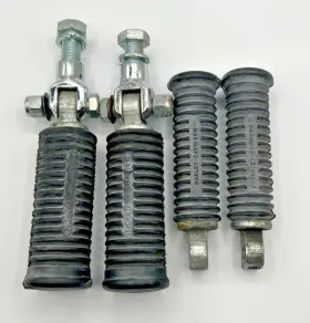 50500745 Harley-davidson 2007 Oem Passenger Left And Right Foot Pegs 2 Sets