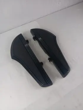 50500799 Harley-davidson Genuine Defiance Black Driver Floorboards