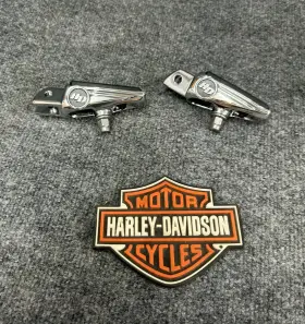 50501008 Harley-davidson Genuine 2018 Defiance Rider Footpegs