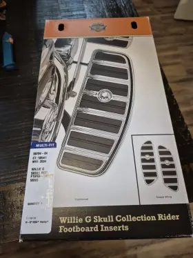 50501142 Harley-davidson Oem Willie G Skull Chrome Footboard Inserts Swept Wing