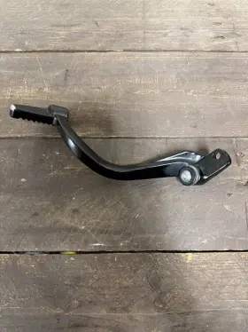 50502125 Harley-davidson 2024 Nightster Rh975 Front Right Foot Peg Rest Bracket Rearset 50502125 Harley-davidson 2024 Nightster Rh975 Front Right Foot Peg Rest Bracket Rearset