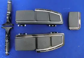 50502552a Harley-davidson Genuine Cvo Road Glide Footboards Pegs And Brake Pedal 2009-2024