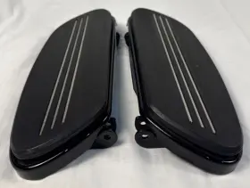 5050877a Harley-davidson 5050878a Oem Black Streamliner Rider Footboard Set 5050877a Harley-davidson 5050878a Oem Black Streamliner Rider Footboard Set
