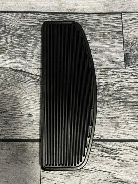 50614-91b Harley-davidson 74-17 Flh Flt Flst Touring Models D-shaped L Or R Rider Footboard Insert 50614-91b Harley-davidson 74-17 Flh Flt Flst Touring Models D-shaped L Or R Rider Footboard Insert