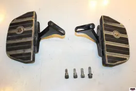 50701-04 Harley-davidson 2010 Ultra Flhtcu Rear Passenger Foot Rests Steps Set