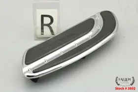 50816-07 Harley-davidson 2007 Road King Cvo Front Right Driver Foot Board Insert Pad Ironside