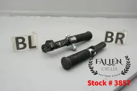 50943-05 Harley-davidson 2005 Softail Deluxe Rear Back Foot Peg Mount Left Right Set