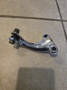 50951-90 Harley Davidson 91-03 Sportster Oem Chrome Footpeg Mount Bracket Left