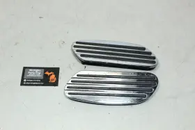 51059-04 Harley-davidson Touring Cvo Passenger Floorboards Insert Set Stealth Chrome And Rubber