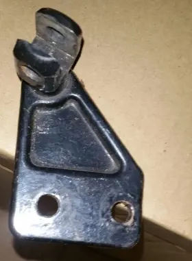 52729-90 Harley-davidson Dyna Low Rider And Daytona Left Side Foot Rest Footpeg Bracket