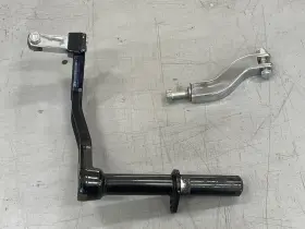 52740-02 Harley-davidson 2002-2005 Dyna Rear Passenger Footpeg Mounts Peg Brackets Fxd Fxdl Fxdwg