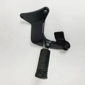A1193293 Harley-davidson 14-20 Street Xg750 Xg500 Front Right Foot Rest Peg Mount Bracket