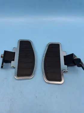 08u65-mch-200a Honda Billet Passenger Floor Boards Vtx1800c