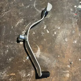 24701-k2e-t01 Honda Shift Lever Left Foot 21-22 Ct125a Trail 125 Oem #b251 24701-k2e-t01 Honda Shift Lever Left Foot 21-22 Ct125a Trail 125 Oem #b251