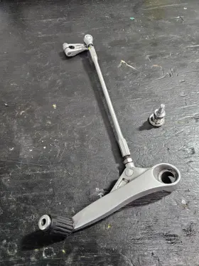 24720-mfl-610 Honda 24710-mfl-610 08 Cbr1000rr Left Foot Shifter Assembly Oem /