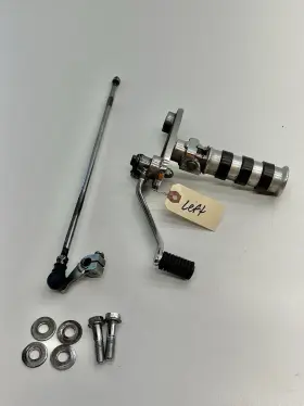 24715-mz8-r50 Honda #148 1999-2007 Shadow Vt600 Cd Vlk Oem Left Footrest Peg Step Gear Shifter